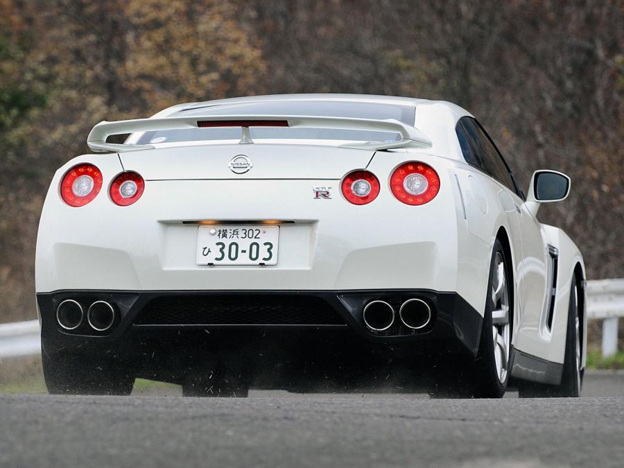 Nissan GT-R 2007 года  (фото 56 из 480)